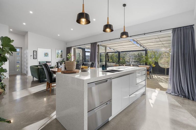 Photo of property in 227 Lakes Boulevard, Pyes Pa, Tauranga, 3112