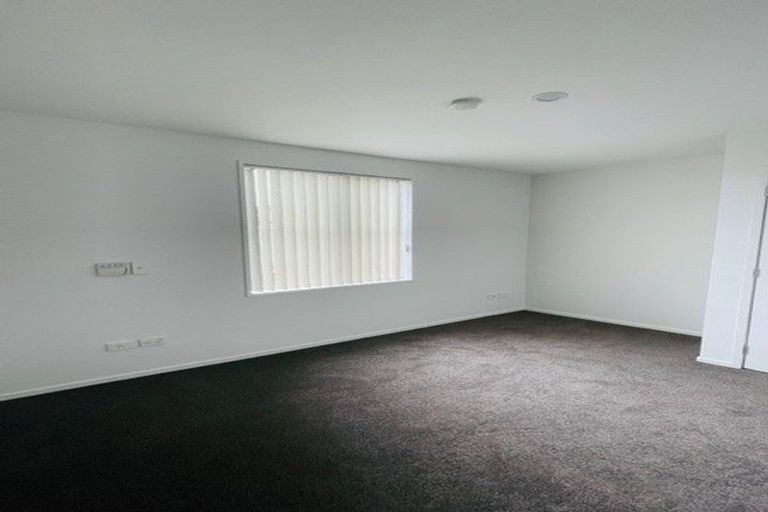 Photo of property in 59 Kirikiri Lane, East Tamaki, Auckland, 2013