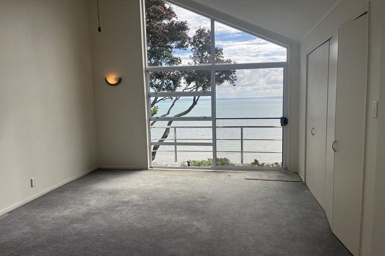 Photo of property in 2/58 Clovelly Road, Bucklands Beach, Auckland, 2012