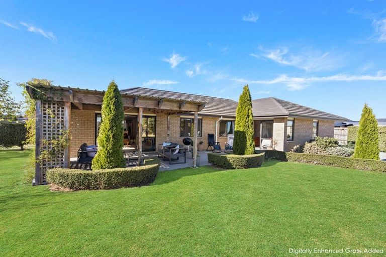 Photo of property in 38 Willowside Place, Amberley, 7410