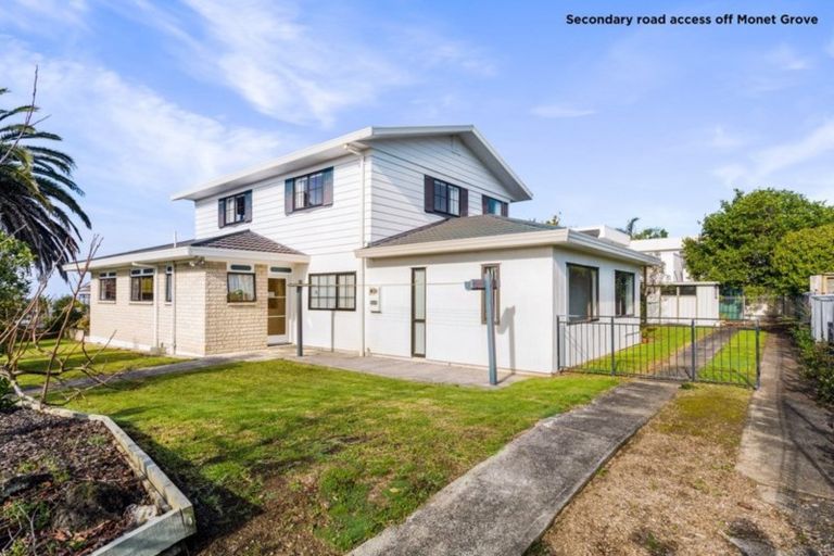 Photo of property in 14 Renoir Street, West Harbour, Auckland, 0618