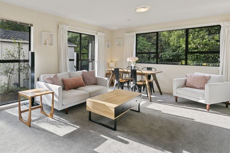 Photo of property in 2/75 Delhi Crescent, Khandallah, Wellington, 6035