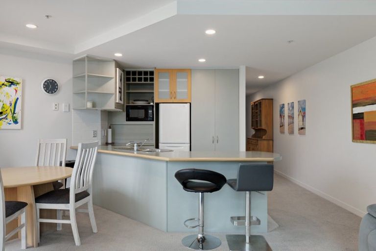 Photo of property in Beaumont Apartments, 10/12 Maunganui Road, Mount Maunganui, 3116