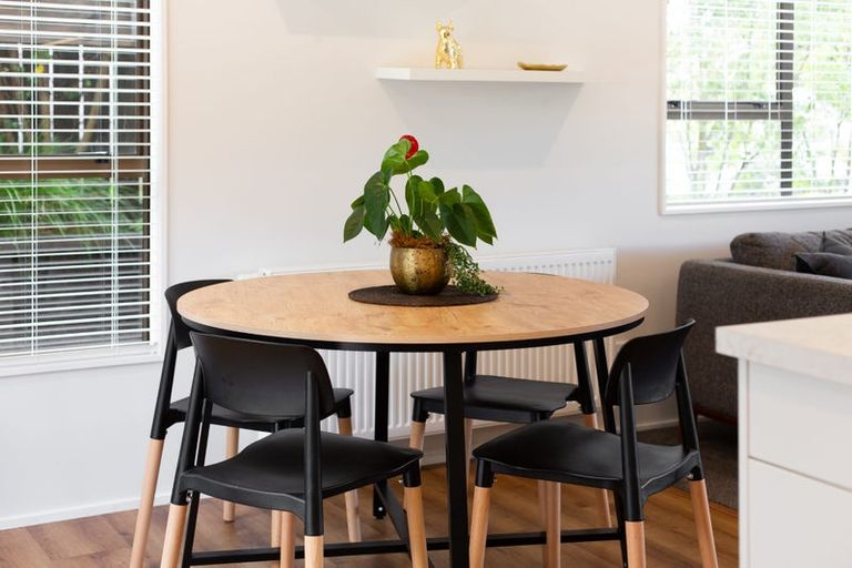 Photo of property in 19 Seagull Place, Whitby, Porirua, 5024