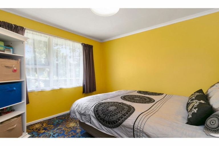 Photo of property in 110 Holborn Drive, Stokes Valley, Lower Hutt, 5019