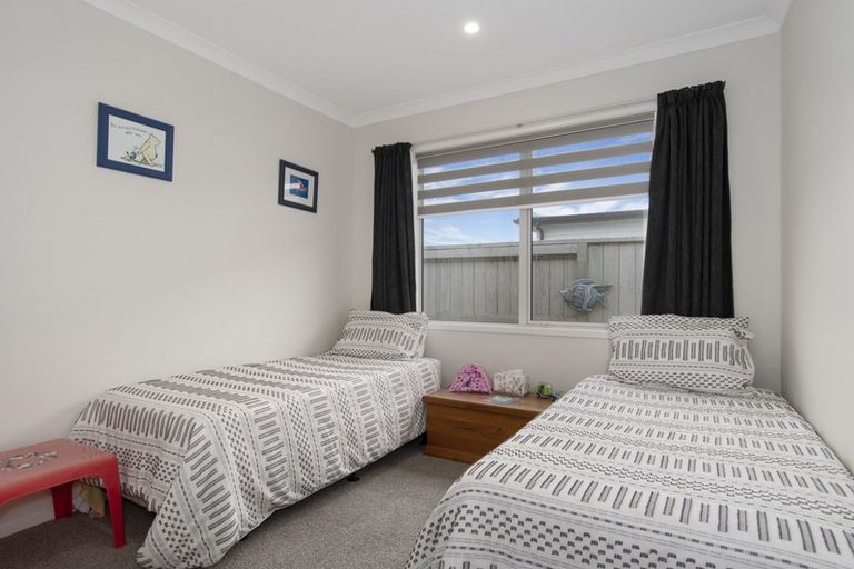 Photo of property in 77 Sandhurst Drive, Papamoa Beach, Papamoa, 3118