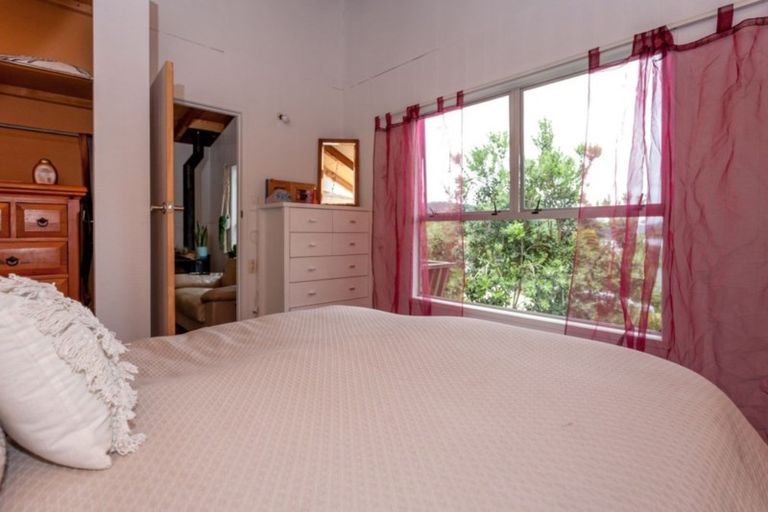 Photo of property in 30 Ngahere Terrace, Opoutere, Whangamata, 3691