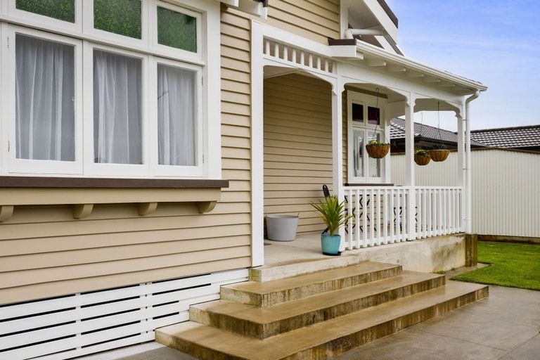 Photo of property in 16a Regan Street, Stratford, 4332