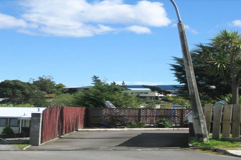 Photo of property in 36 Blueberry Grove, Timberlea, Upper Hutt, 5018