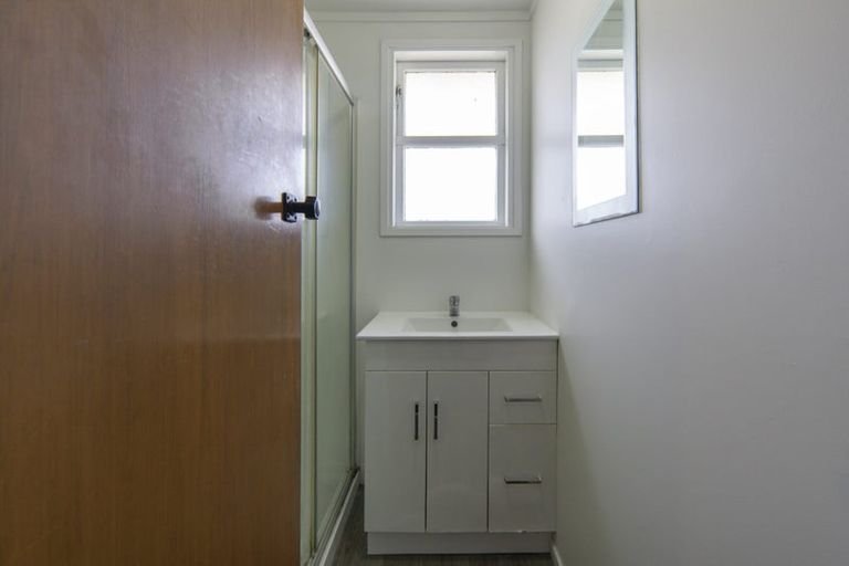 Photo of property in 5 Paul Crescent, Fairfield, Hamilton, 3214