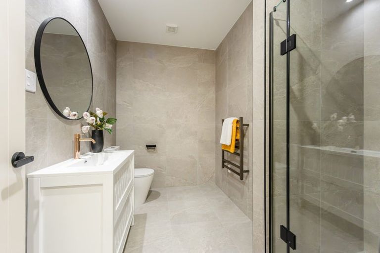 Photo of property in 29 Kaupeka Road, Orewa, 0931