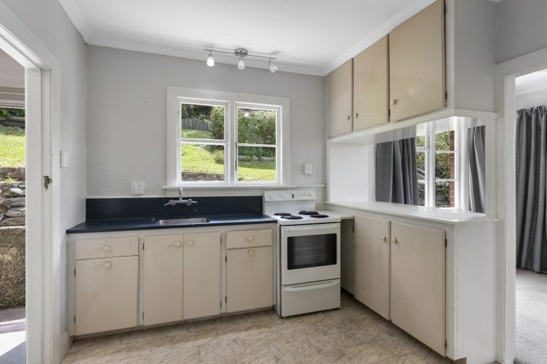 Photo of property in 4 Middleton Road, Kew, Dunedin, 9012