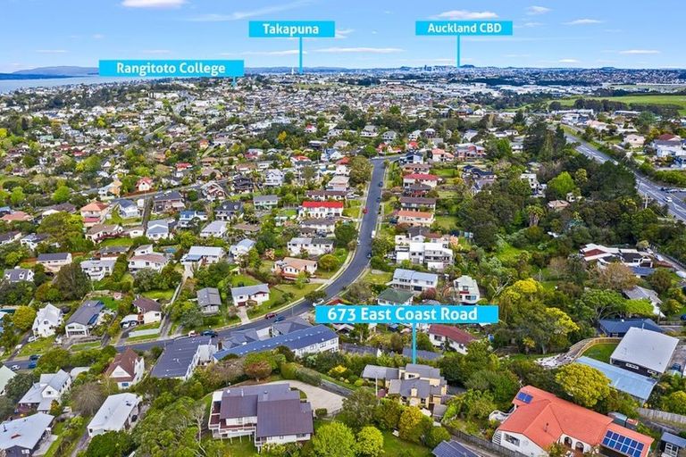 Photo of property in 673 East Coast Road, Browns Bay, Auckland, 0630