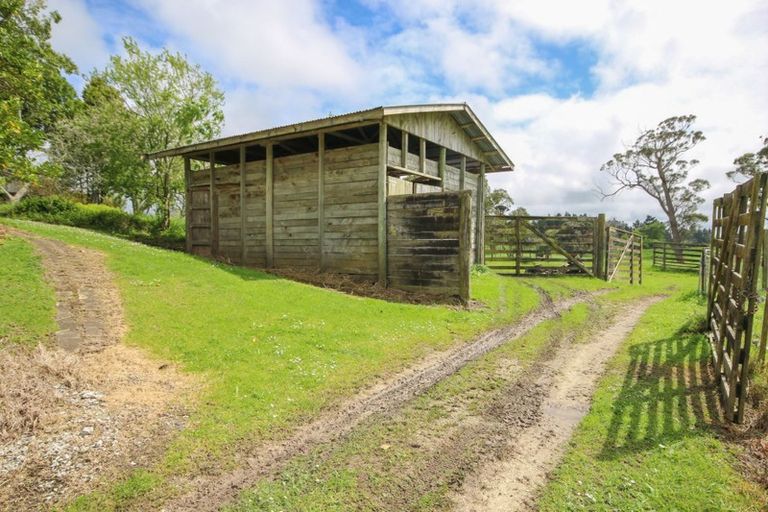 Photo of property in 900 Port Albert Road, Wellsford, 0973