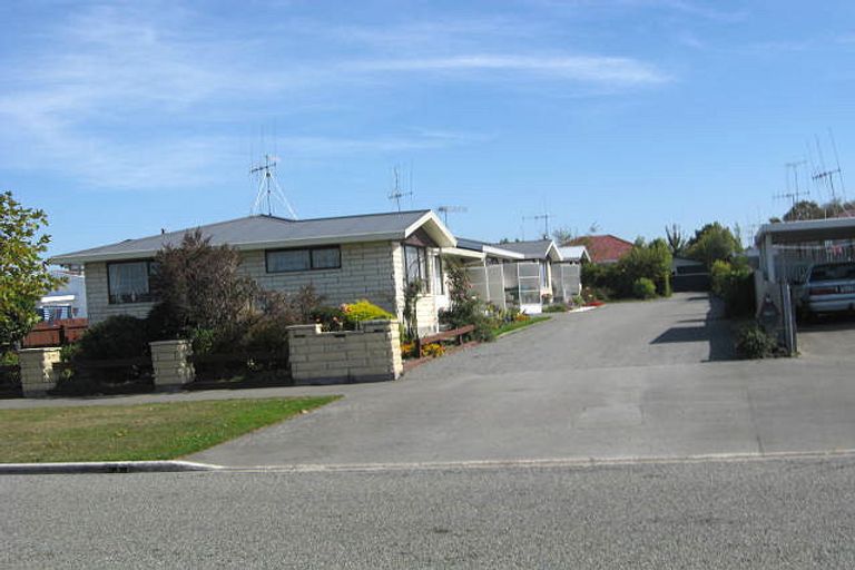 Photo of property in 1-11/94 Avenue Road, West End, Timaru, 7910