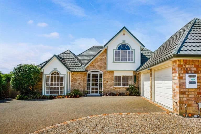 Photo of property in 108 Caribbean Drive, Unsworth Heights, Auckland, 0632