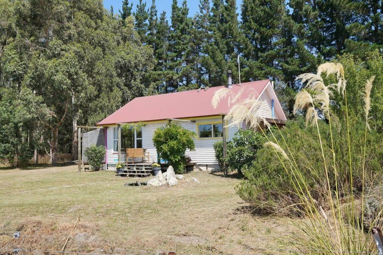 Photo of property in 241 Armstrongs Road, Waikari, 7491