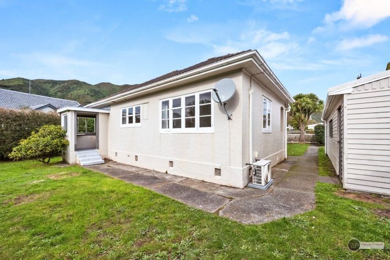 Photo of property in 1 Riverside Drive, Waiwhetu, Lower Hutt, 5010