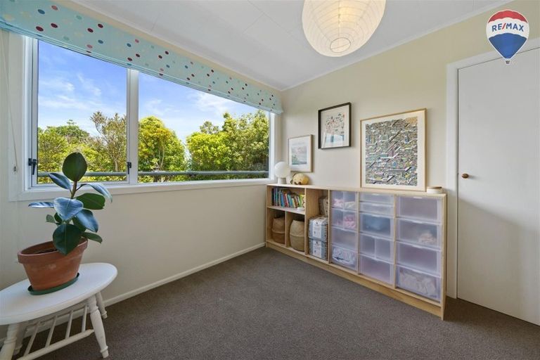 Photo of property in 10 Laurel Grove, Maungaraki, Lower Hutt, 5010