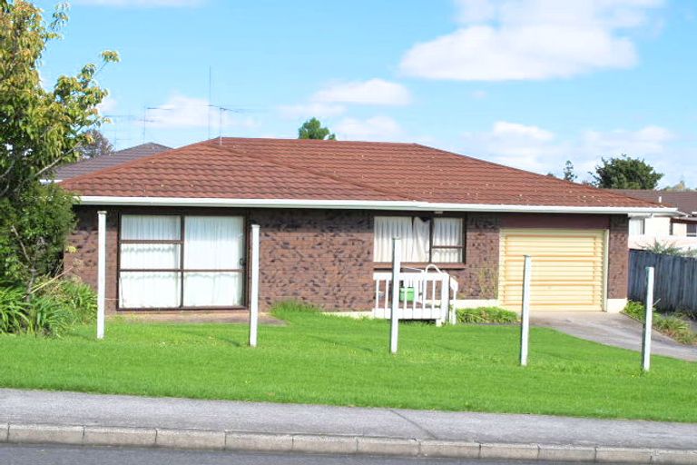 Photo of property in 3/42 Abercrombie Street, Howick, Auckland, 2014