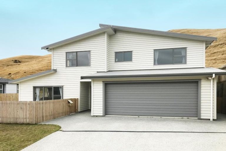 Photo of property in 5 Prestwich Rise, Churton Park, Wellington, 6037