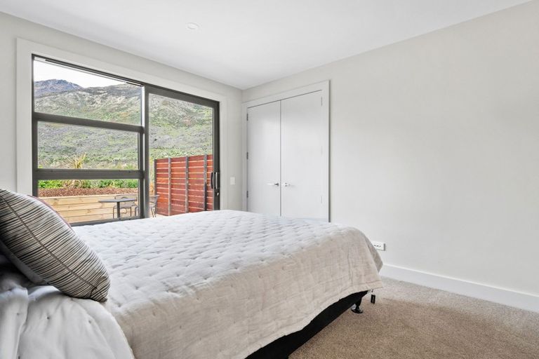 Photo of property in 35 Alps View Place, Lake Hayes, Queenstown, 9304