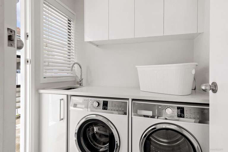 Photo of property in 7 Redlands Grove, Swanson, Auckland, 0612