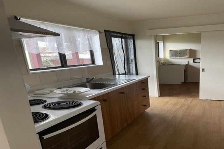 Photo of property in 3/7 Settlement Road, Papakura, 2110