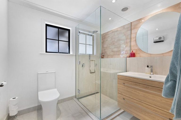 Photo of property in 11 Bridesdale Drive, Lake Hayes, Queenstown, 9304