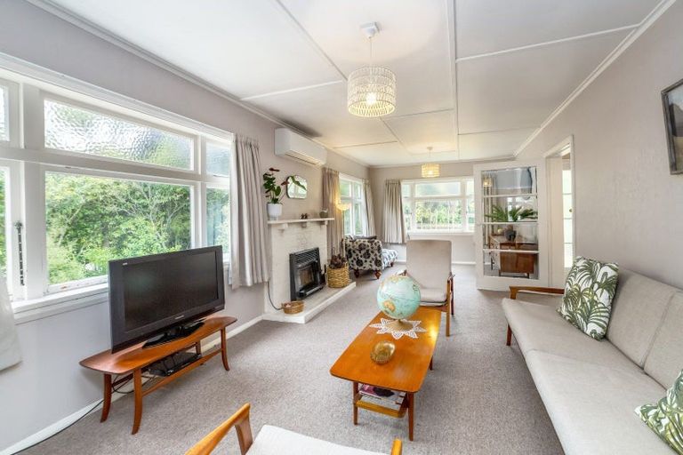 Photo of property in 12a Kuratawhiti Street, Greytown, 5712