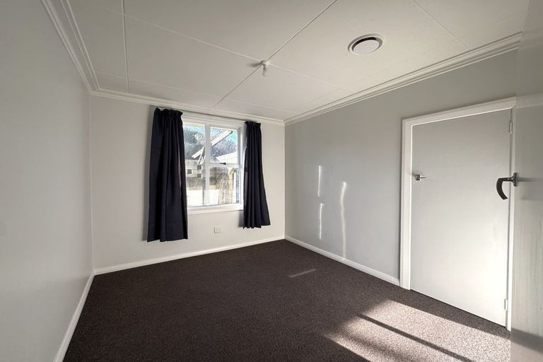 Photo of property in 44 Lowestoft Street, Balclutha, 9230