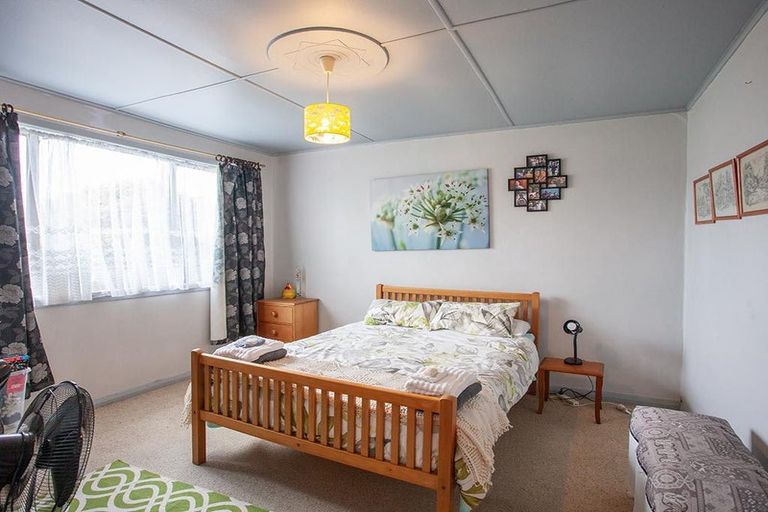 Photo of property in 51 Seymour Street, Waitara, 4320