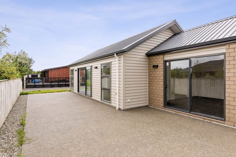 Photo of property in 47 Hudson Place, Paraparaumu, 5032