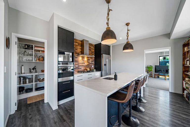 Photo of property in 70 Kingsdowne Drive, West Melton, 7618