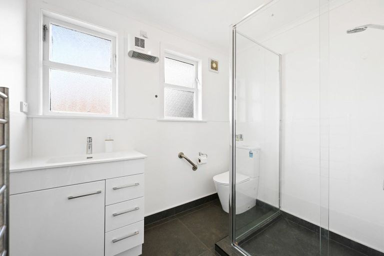 Photo of property in 4 Denz Street, Maeroa, Hamilton, 3200