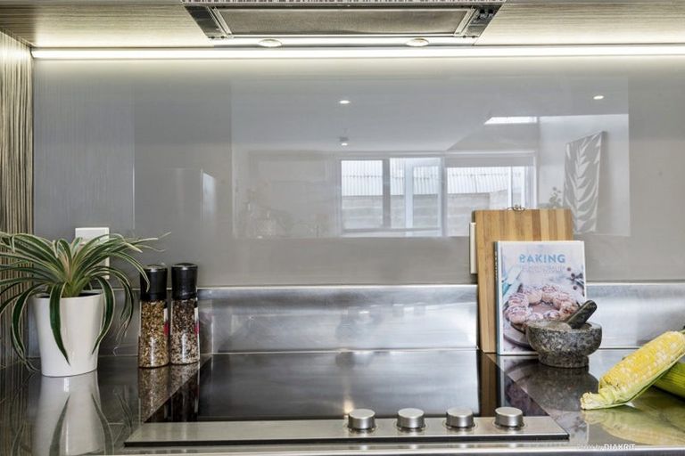 Photo of property in Canvas Apartments, 6/307 Willis Street, Te Aro, Wellington, 6011