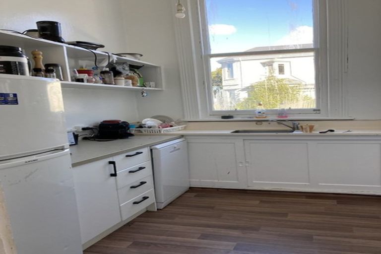 Photo of property in 25 Queen Street, North Dunedin, Dunedin, 9016