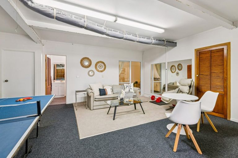 Photo of property in 6 Seabreeze Road, Narrow Neck, Auckland, 0624