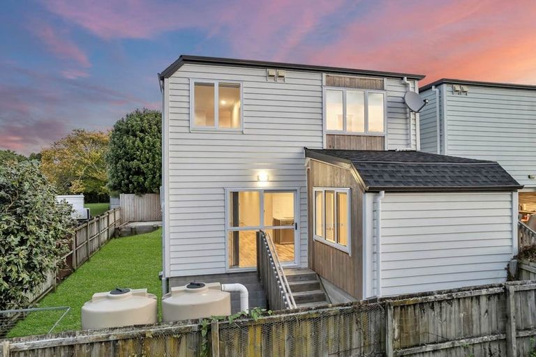 Photo of property in 17f Prictor Street, Papakura, 2110