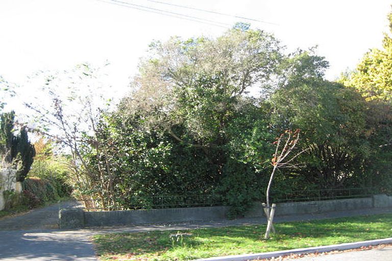 Photo of property in 1/12 Garreg Road, Fendalton, Christchurch, 8052