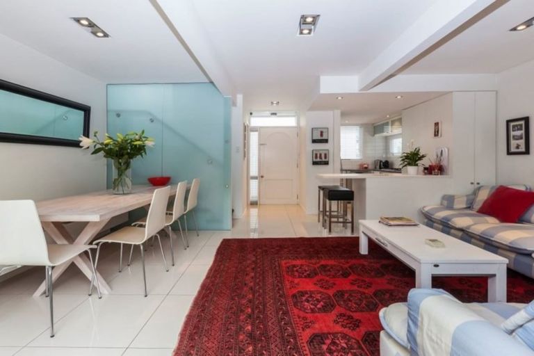 Photo of property in 11/12 Shrewsbury Street, Merivale, Christchurch, 8014