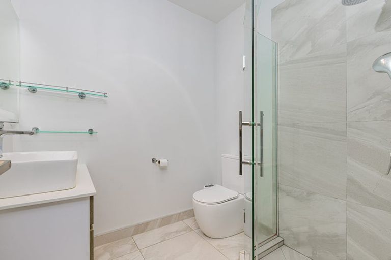 Photo of property in 4 Beardmore Lane, Papakura, 2110