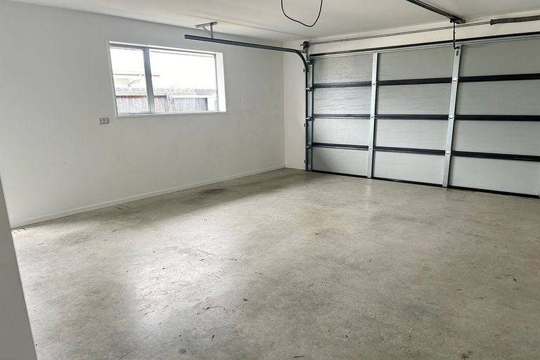 Photo of property in 8 Oakdene Place, Halswell, Christchurch, 8025