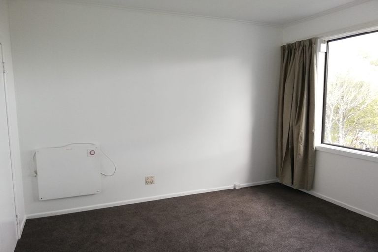 Photo of property in 17 Cypress Drive, Maungaraki, Lower Hutt, 5010