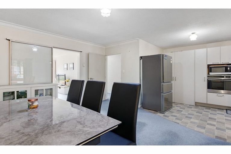 Photo of property in Carmichael Courts, 13/14 Wharenui Road, Upper Riccarton, Christchurch, 8041