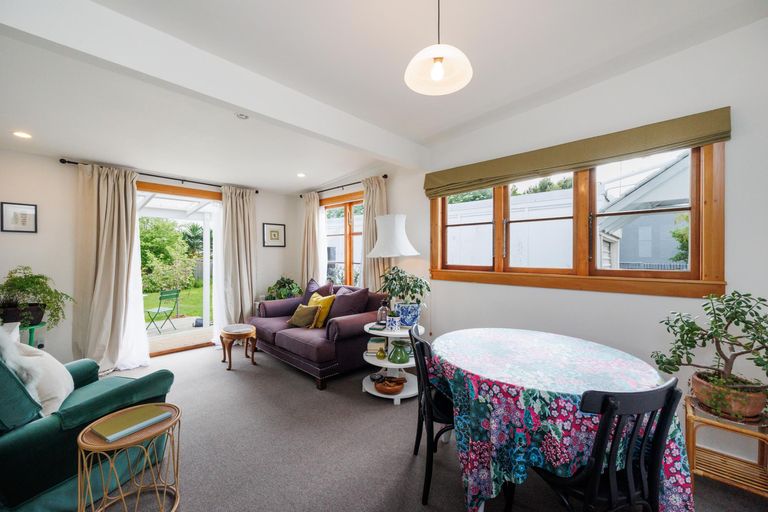 Photo of property in 25 Rongopai Street, Palmerston North, 4414