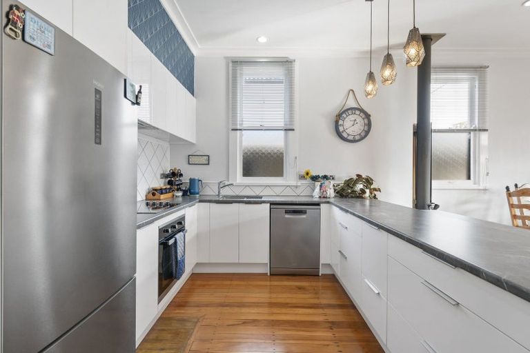 Photo of property in 287 College Street, West End, Palmerston North, 4410