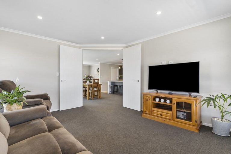 Photo of property in 9 Mervyn Brown Place, Solway, Masterton, 5810