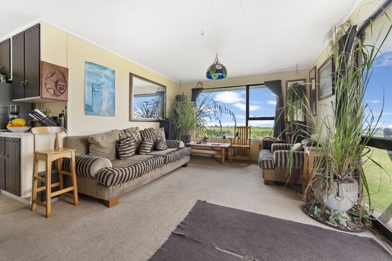 Photo of property in 6388 South Road, Pungarehu, Opunake, 4685