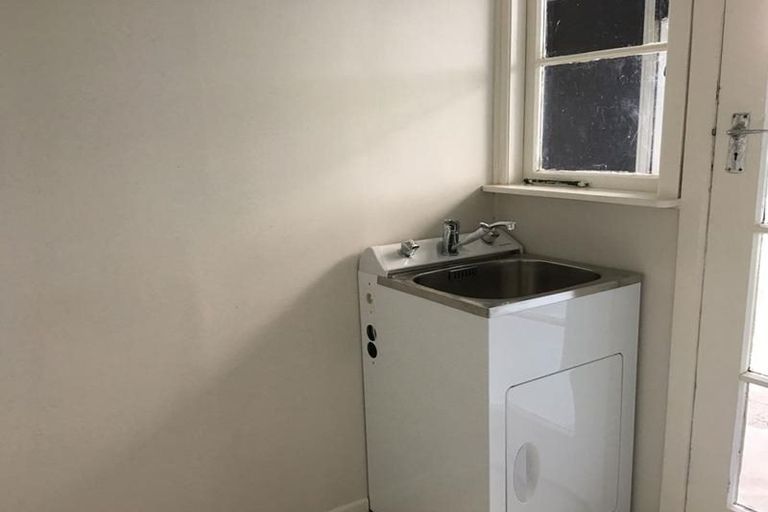 Photo of property in 94 Mahia Road, Manurewa, Auckland, 2102